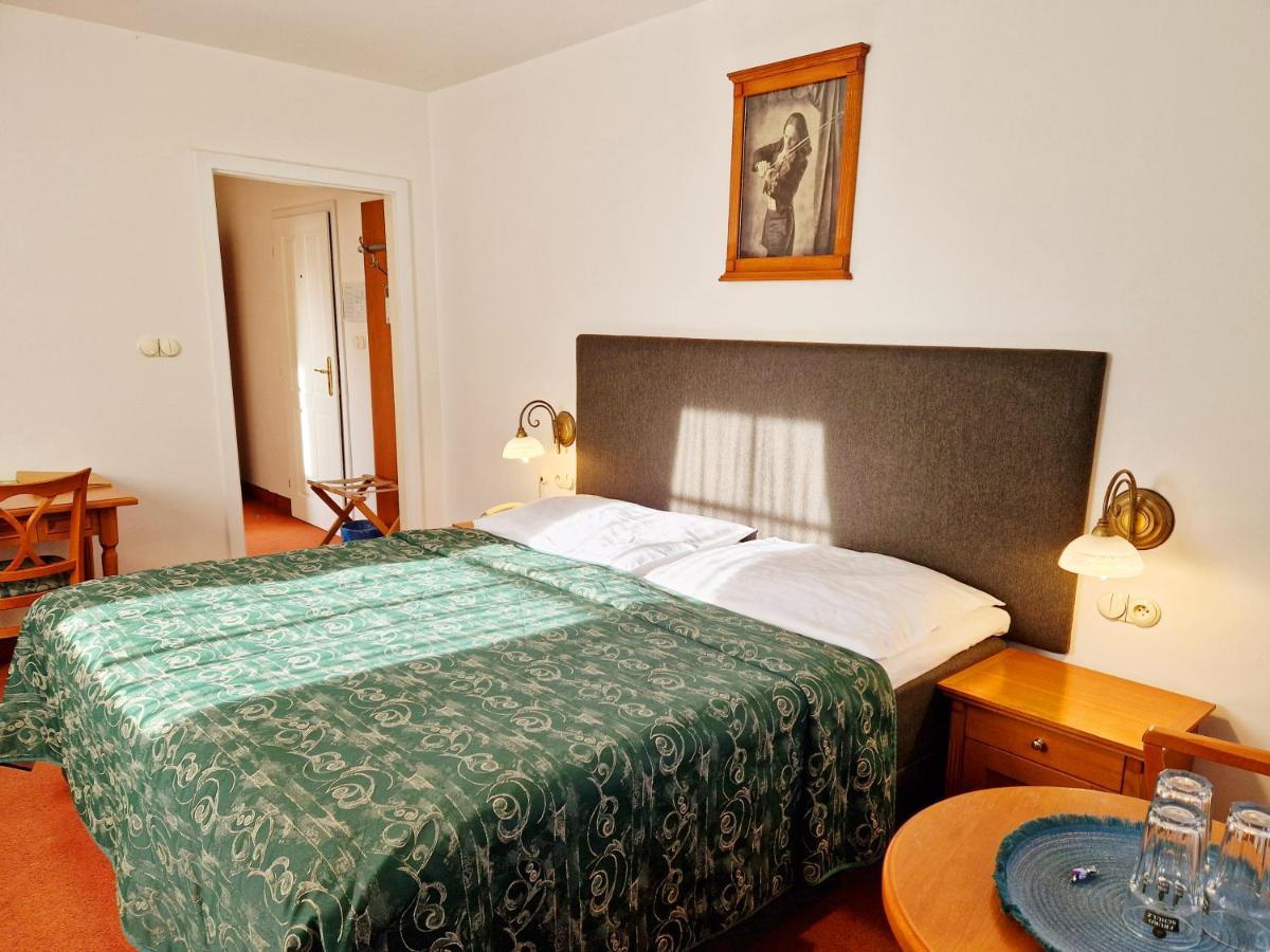 Romantik Hotel Eleonora Tábor Exterior photo