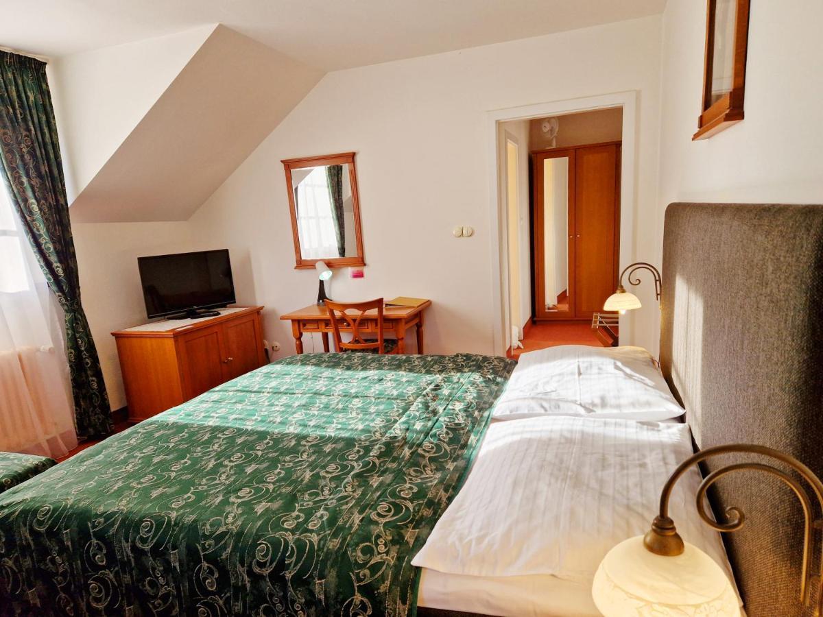 Romantik Hotel Eleonora Tábor Exterior photo