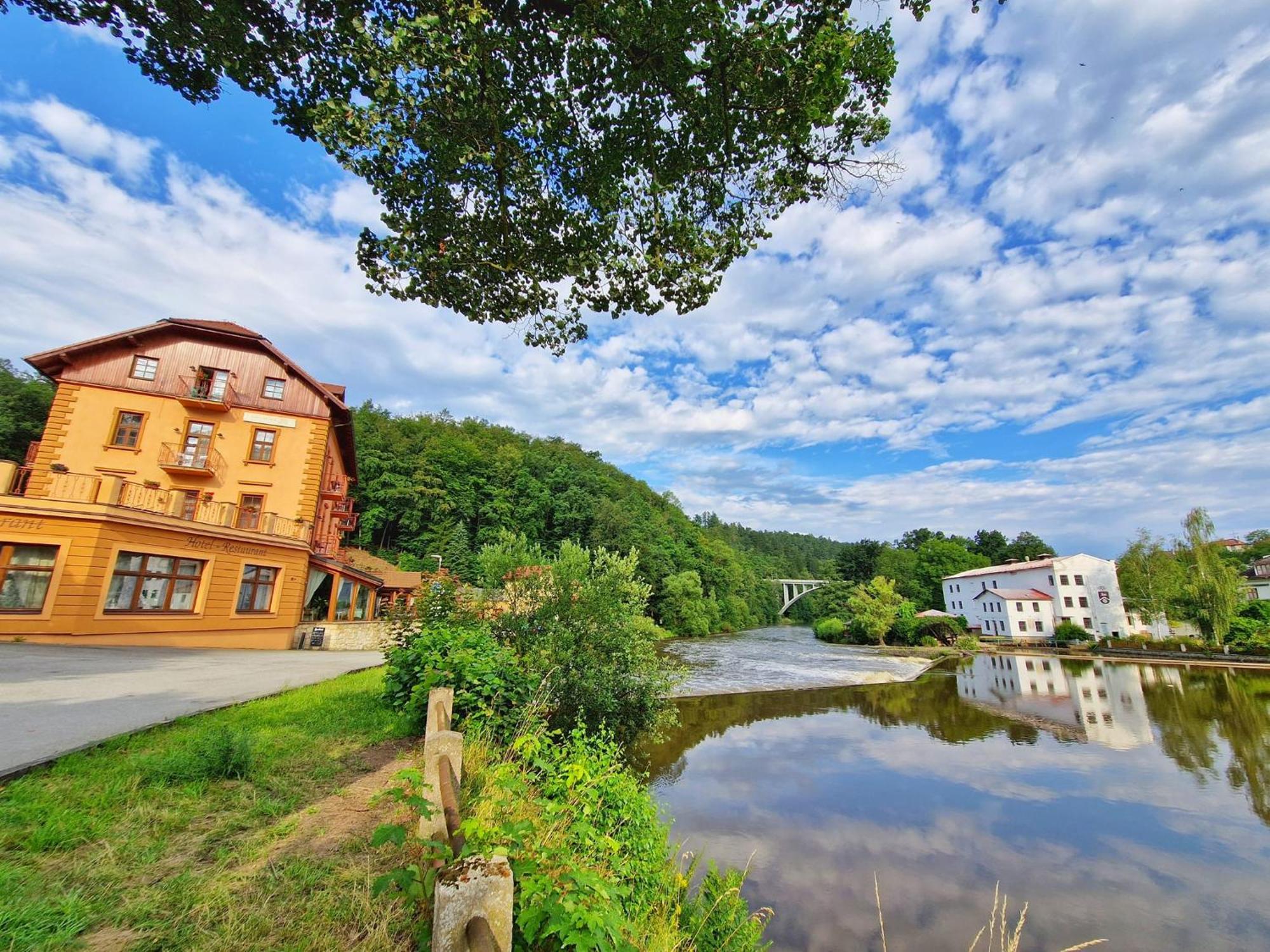 Romantik Hotel Eleonora Tábor Exterior photo
